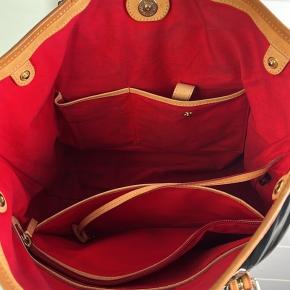 Vintage Dooney & Bourke bag black and brown leather.  B28 - Picture 5 of 5